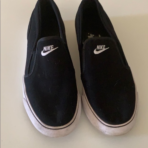 Nike Shoes - Slip on Nike Shoes